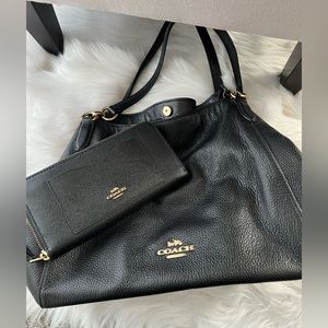 Coach purse and wallet